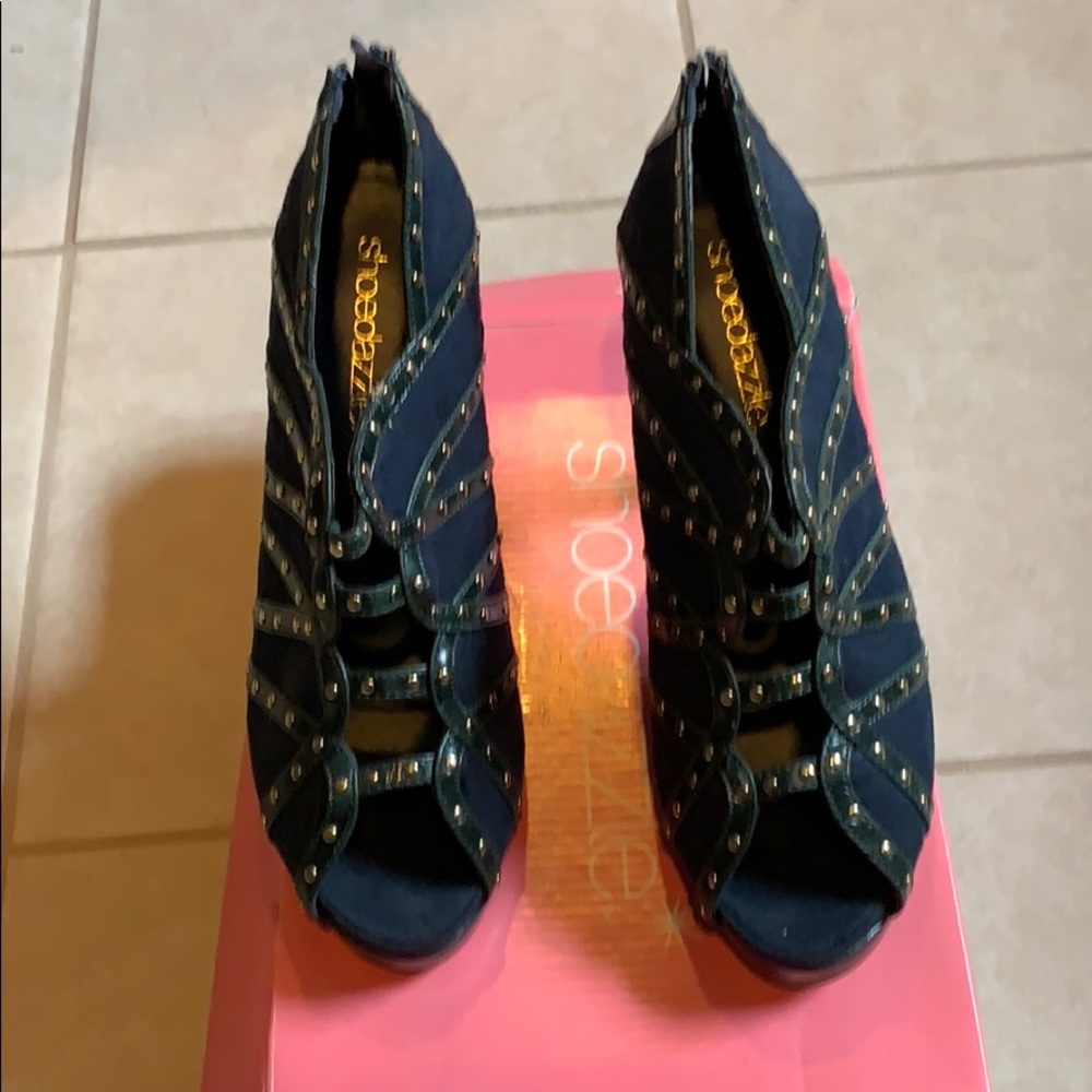 Shoedazzle